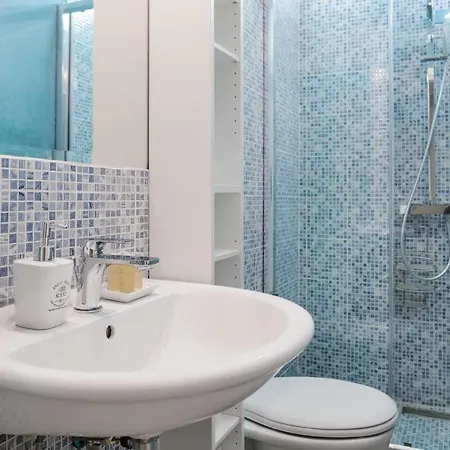 Modern Flat 15 Minutes Walk From Vatican Museums *